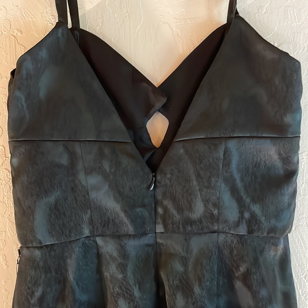 Again, Beautiful Dress! Size L - Picture 6 of 6
